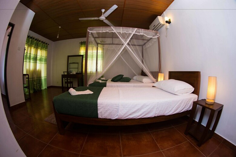 Hotel Unawatunavilla