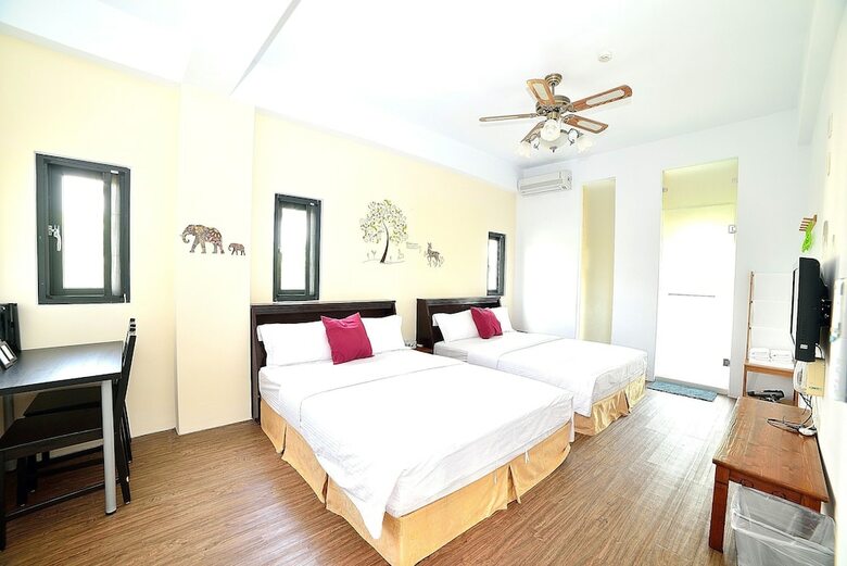 Hotel Hoyu House