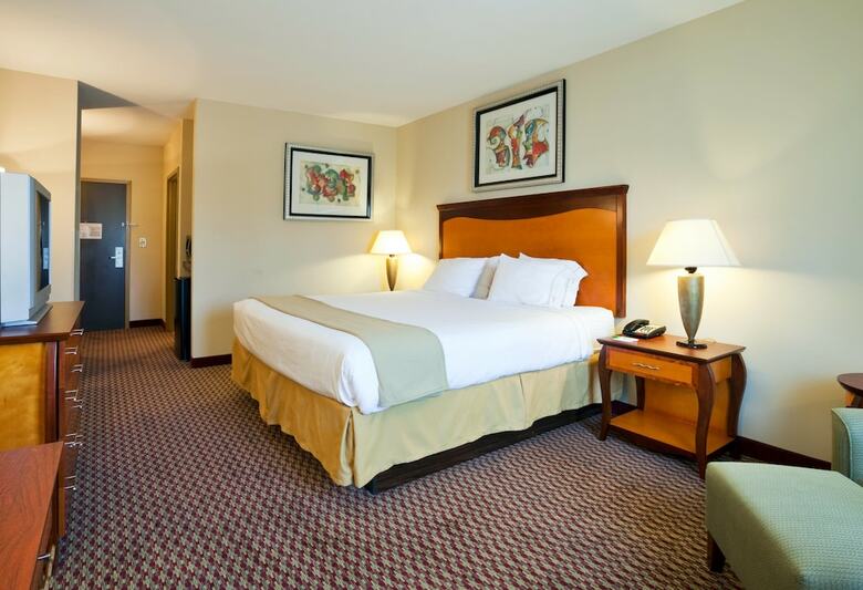 Holiday Inn Express Hotel & Suites Birmingham - Inverness