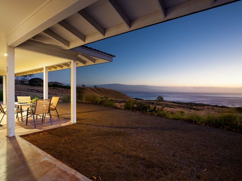 Hale Kohola By Redawning
