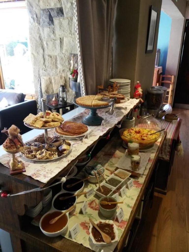 Hotel Lirolay Suites