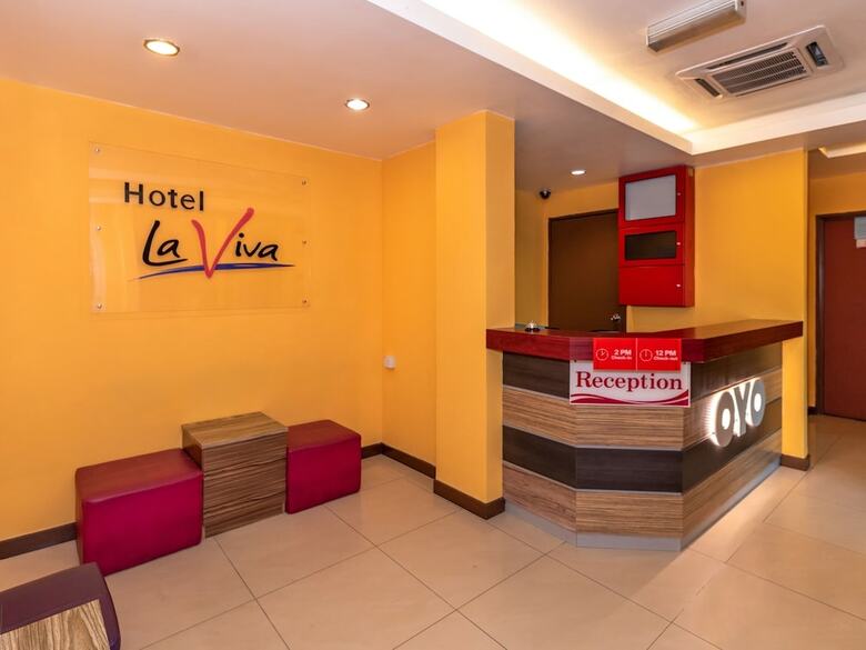 Oyo 216 La Viva Hotel