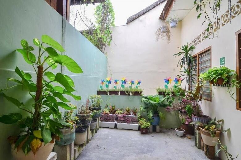 Hotel Ohana House @ 53 Kasturi