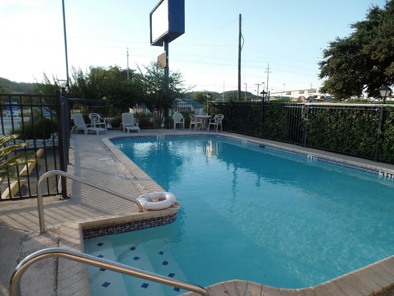 Motel Lonestar Inn