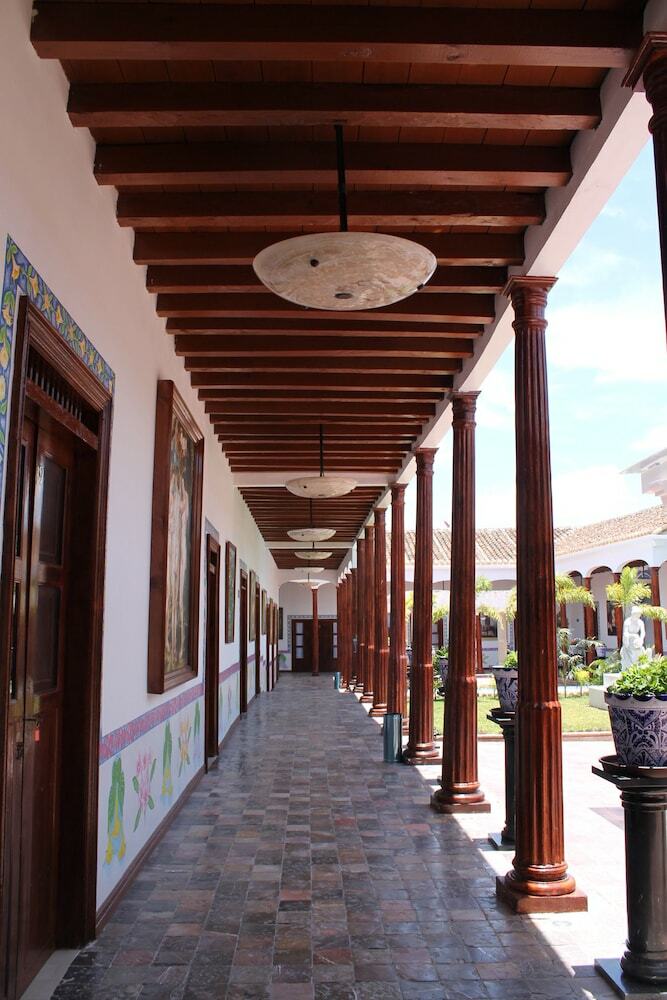 Hotel La Casa Del Marques De Comillas