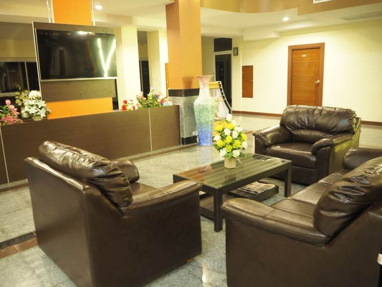 Suksomboon Hotel