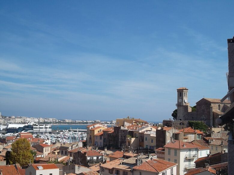 Elegant Studio Apartment Le Suquet
