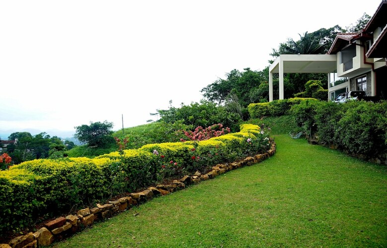 Hotel The Kandyan Villa