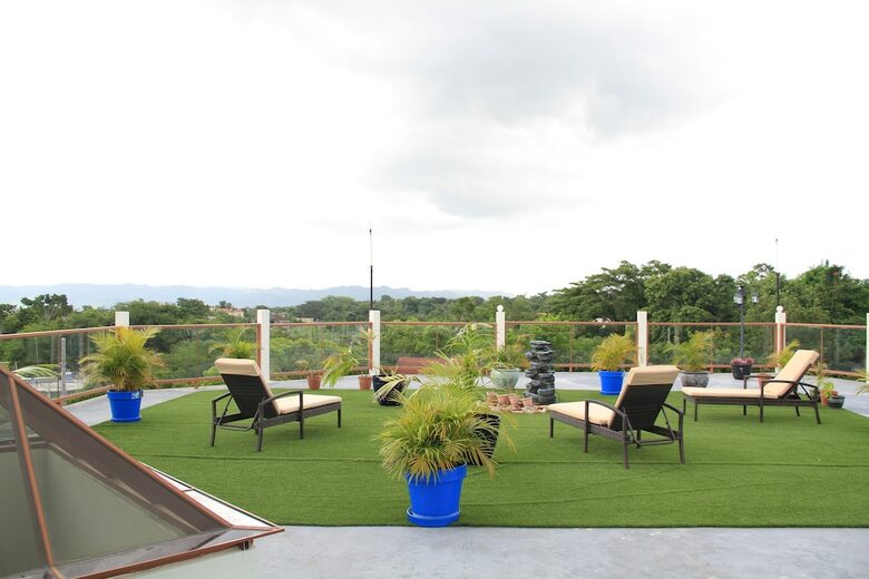 Hotel Negril Sky Blue Resorts