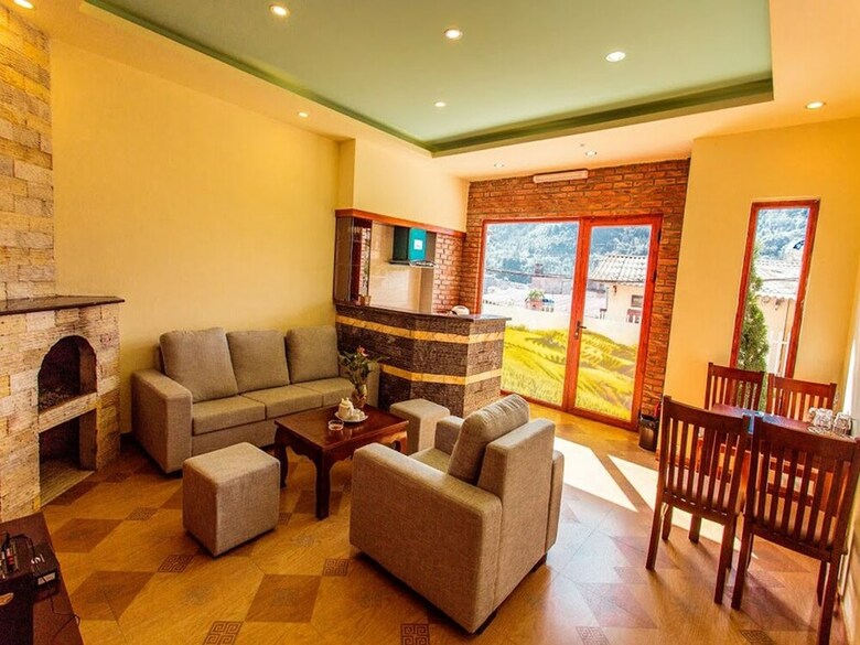 Sapa Family House Hotel