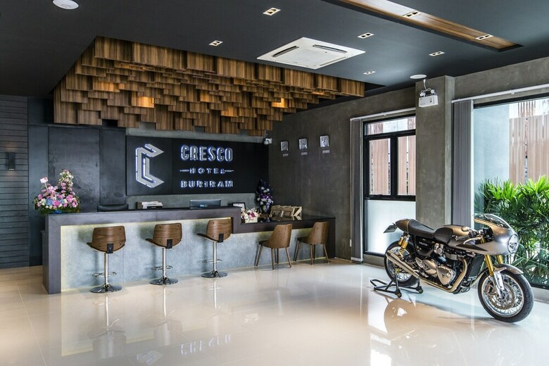 Cresco Hotel Buriram