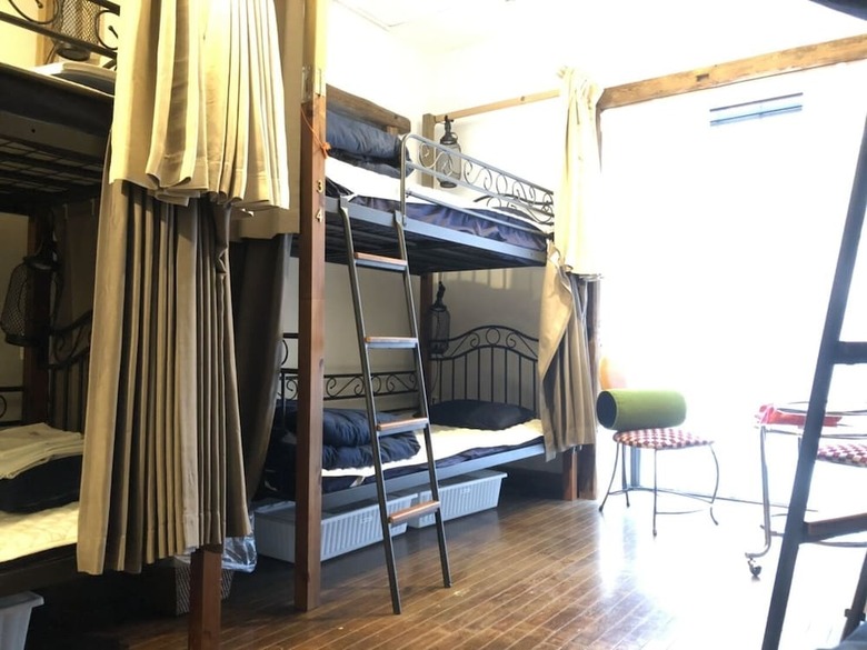 Hostal Hostel Casa Ambrosia