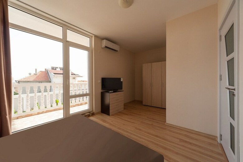 Roel Residence Apartments