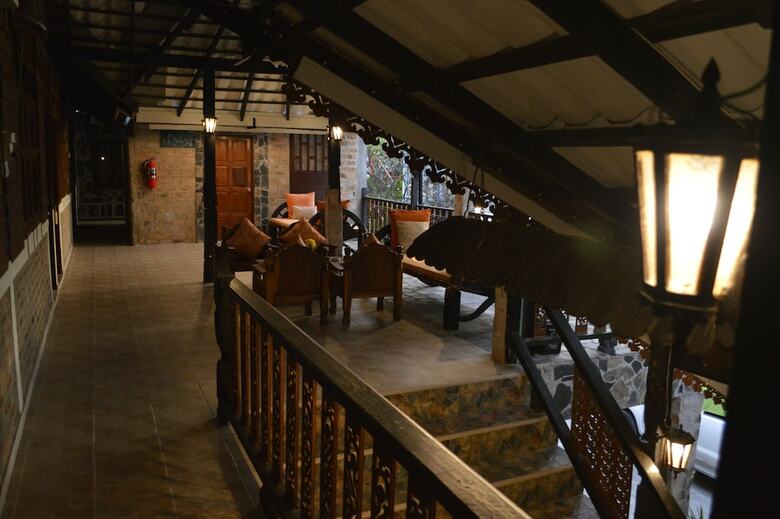 Hostal Baan Thai Homestay By Bgb Villas - Hostel