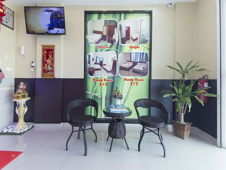 Oyes Saujana City Hotel