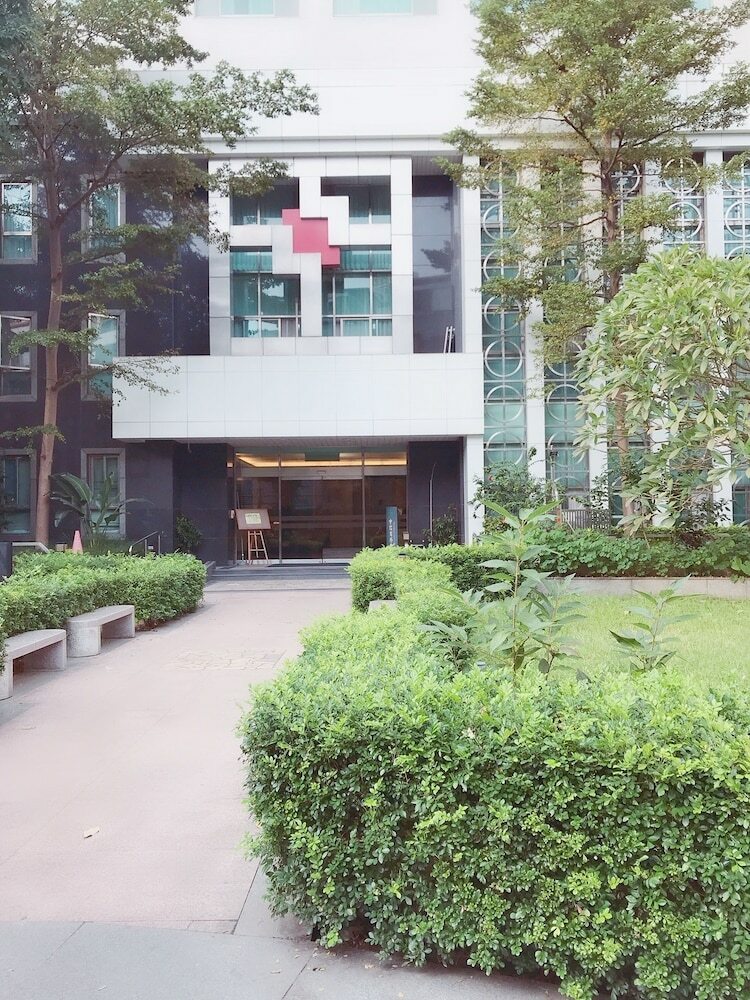 The Koos Hotel
