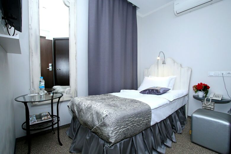 Zhukov Hotel