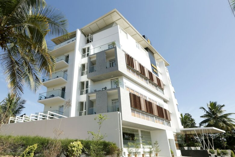 Hotel Shivas Gateway Airport Road
