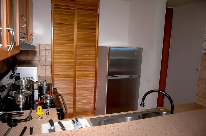 Front Beach Luxury Apartment