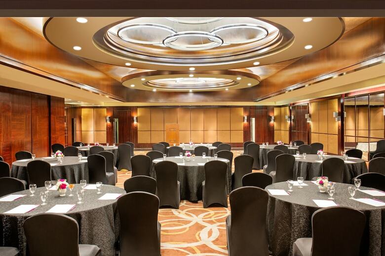 Hotel Crowne Plaza Chennai Adyar Park
