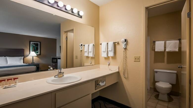 Surestay Plus Hotel By Best Western Sacramento North
