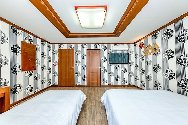 Trevi Hotel