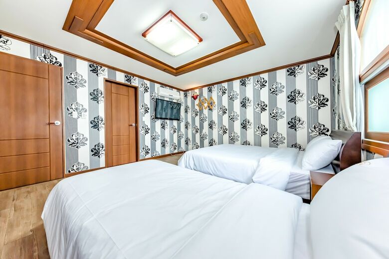 Trevi Hotel
