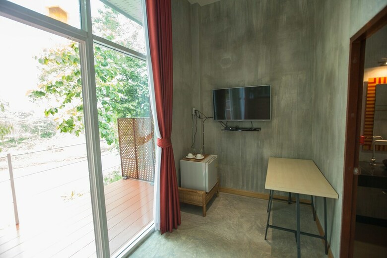 Hotel Nan De Panna Riverside Homestay