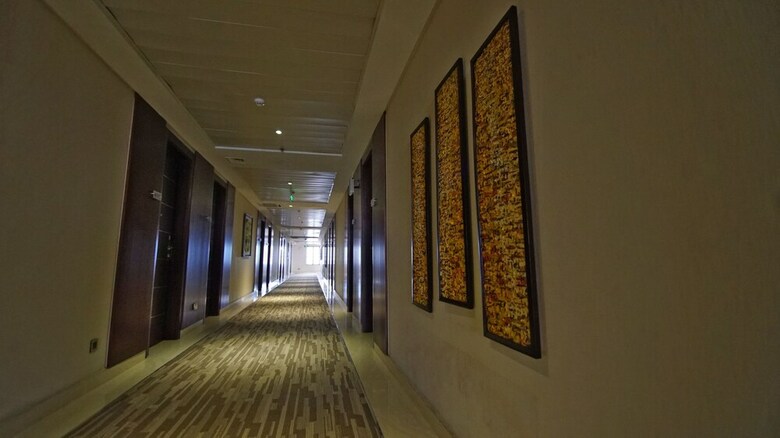 Pearlwort Hotel And Suites