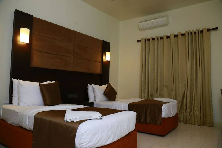 Sea Port Hotel