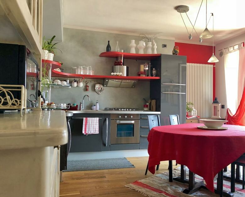 Apartamento Appartamento Vista Lago Red & Grey