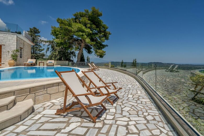 Castelli Luxury Villa