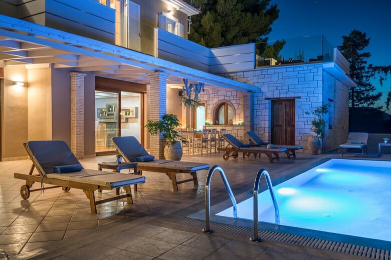 Castelli Luxury Villa