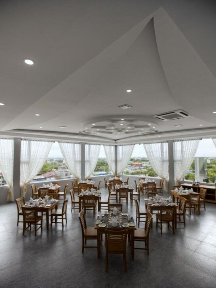 Amayar Nadi Hotel