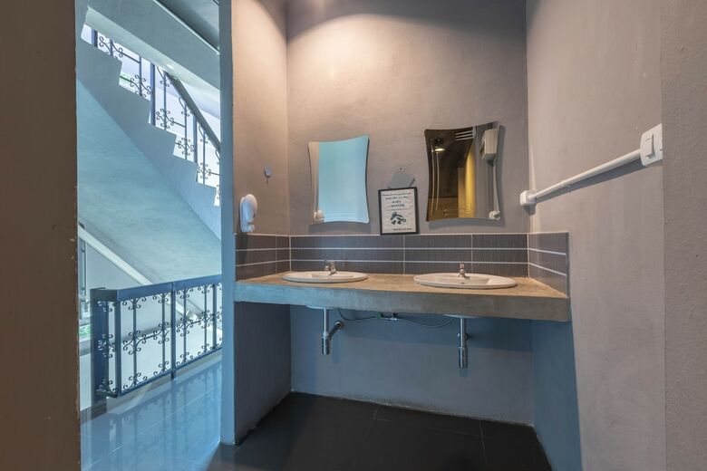 Hotel La Belle Nuit House