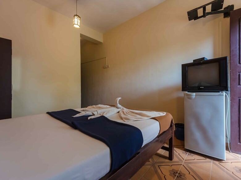 Hotel Oyo 5651 Stayout Near Baga Beach