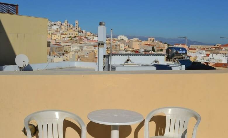 Hotel Hermoupolis Rooms