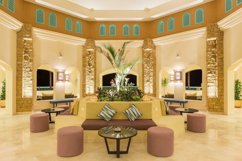 Byoum Lakeside Hotel