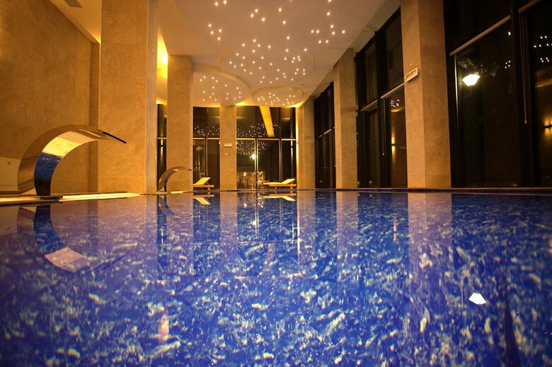 Malak Regency Hotel