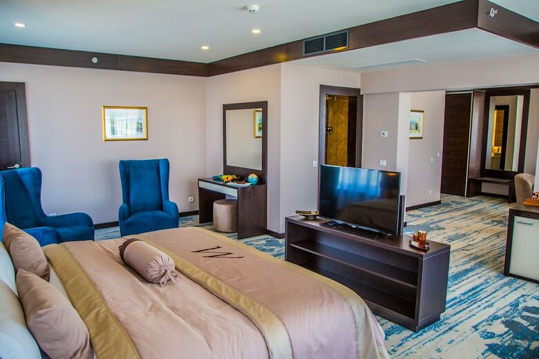 Malak Regency Hotel