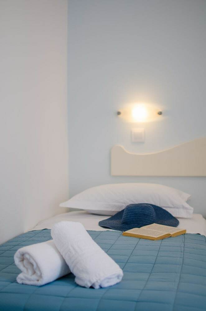 Hotel Athena Rooms