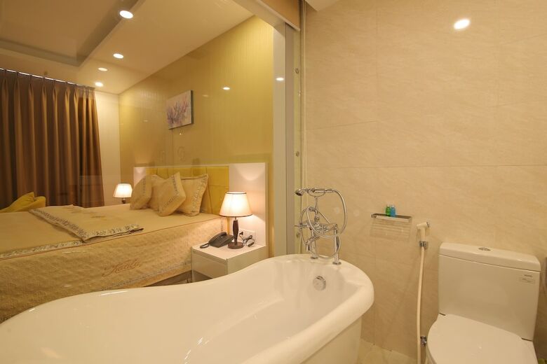 Royal Huy Hotel