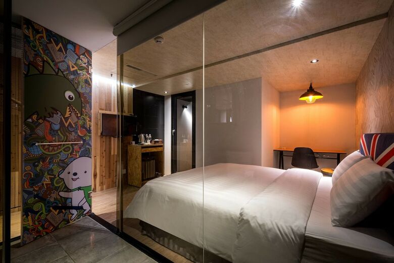 Calligraphy Greenway Hotel