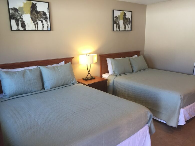 Motel Holiday Lodge