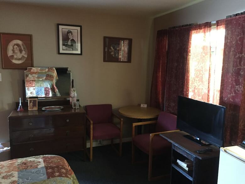 Motel Holiday Lodge