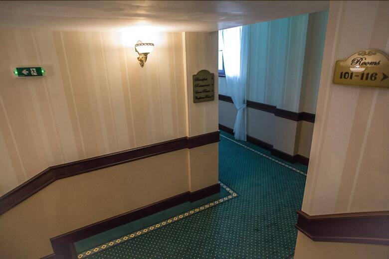 Magus Hotel