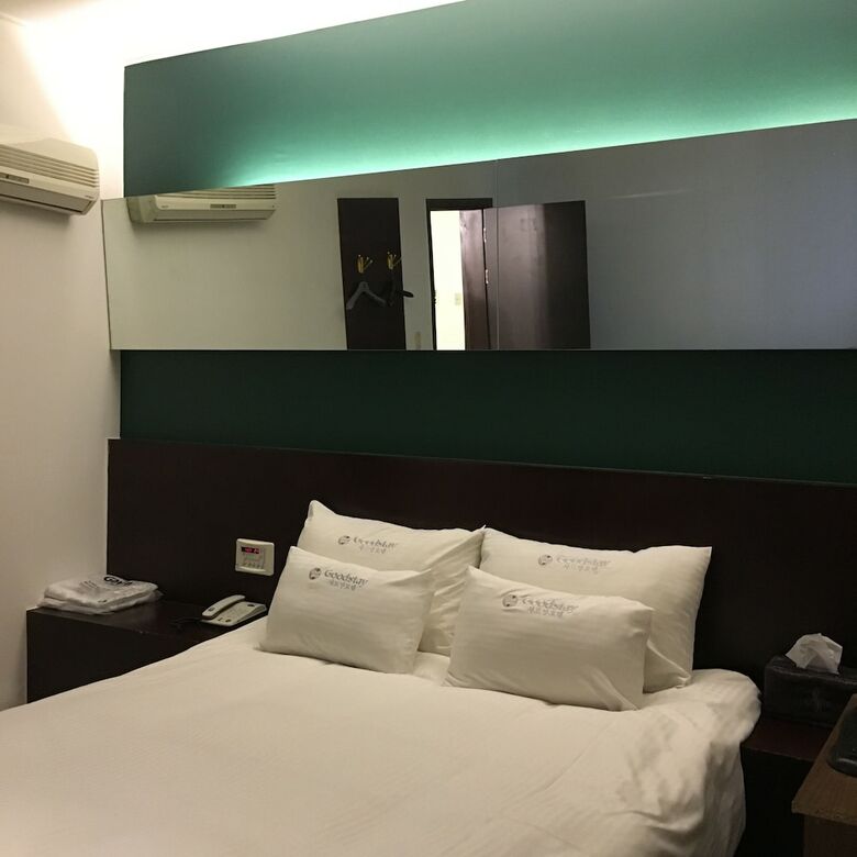 Charmant Hotel