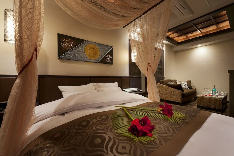 Hotel Myth-l-