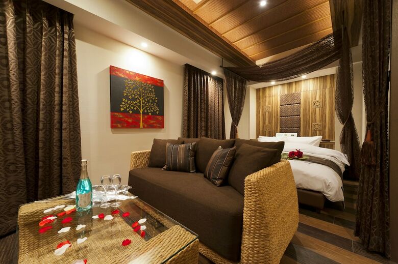 Hotel Myth-l-