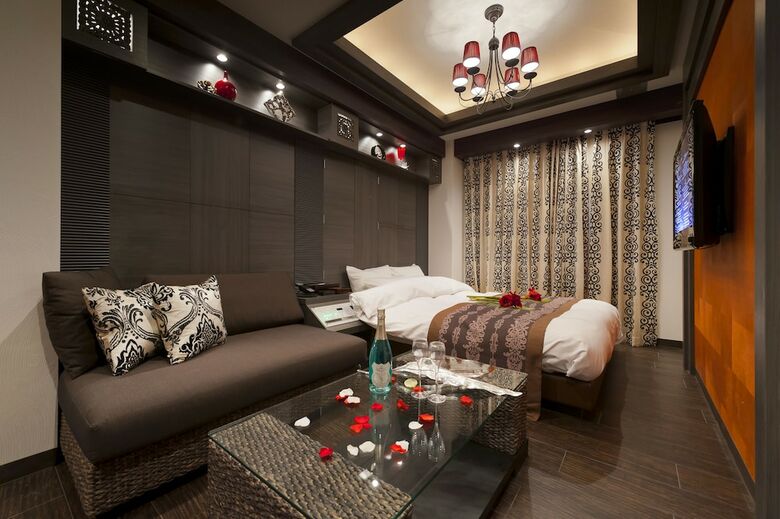 Hotel Myth-l-